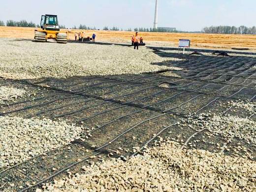 土工格柵生產廠家講述土工格柵的加筋作用